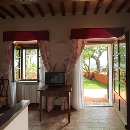 Le Sughere Farm stay *